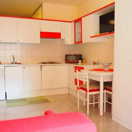 With Swimming Pool On The Apartamento *